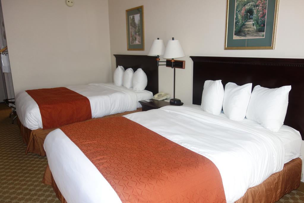 Country Inn & Suites By Radisson, Meridian, Ms Zewnętrze zdjęcie